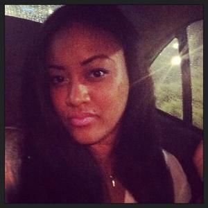 Meet your Posher, Kayla